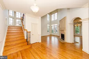 9005 Edgepark Rd, Vienna, VA 22182 - Photo 5
