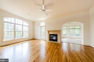 9005 Edgepark Rd, Vienna, VA 22182 - Photo 17