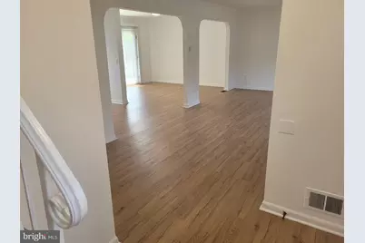 6818 Rolling Road, Springfield, VA 22152 - Photo 3