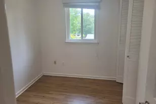 6818 Rolling Rd, Springfield, VA 22152 - Photo 21