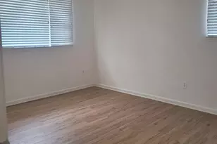 6818 Rolling Rd, Springfield, VA 22152 - Photo 17