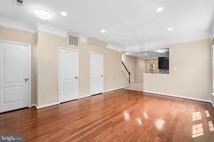 13135 Park Crescent Cir, Herndon, VA 20171 - Photo 7