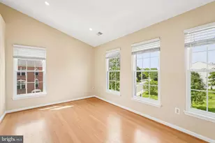 13135 Park Crescent Cir, Herndon, VA 20171 - Photo 35