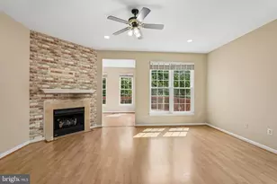 13135 Park Crescent Cir, Herndon, VA 20171 - Photo 17