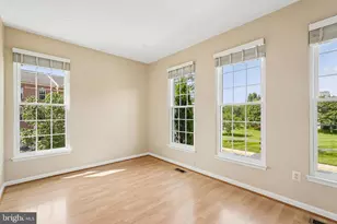 13135 Park Crescent Cir, Herndon, VA 20171 - Photo 31