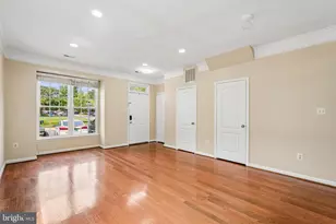 13135 Park Crescent Cir, Herndon, VA 20171 - Photo 5