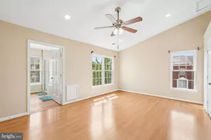 13135 Park Crescent Cir, Herndon, VA 20171 - Photo 25