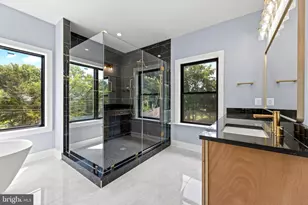 7225 Barry Rd, Alexandria, VA 22315 - Photo 57