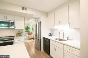 6566 Yadkin Ct, Alexandria, VA 22310 - Photo 17