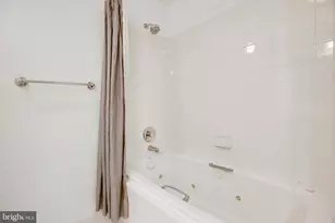 1954 Horse Shoe Dr, Vienna, VA 22182 - Photo 75