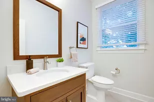 1954 Horse Shoe Dr, Vienna, VA 22182 - Photo 37