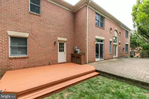 1954 Horse Shoe Dr, Vienna, VA 22182 - Photo 87