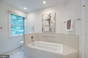1954 Horse Shoe Dr, Vienna, VA 22182 - Photo 63