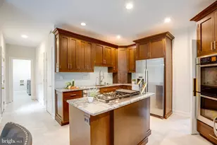 1954 Horse Shoe Dr, Vienna, VA 22182 - Photo 23