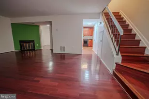 10699 Spring Oak Ct, Burke, VA 22015 - Photo 3