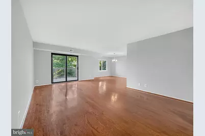8350 Greensboro Drive #422, McLean, VA 22102 - Photo 7