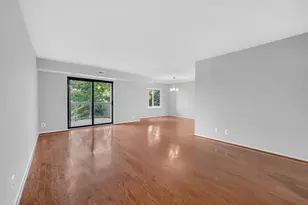 8350 Greensboro Dr, McLean, VA 22102 - Photo 7