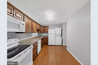 8350 Greensboro Drive #422, McLean, VA 22102 - Photo 13