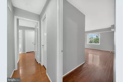 8350 Greensboro Drive #422, McLean, VA 22102 - Photo 17