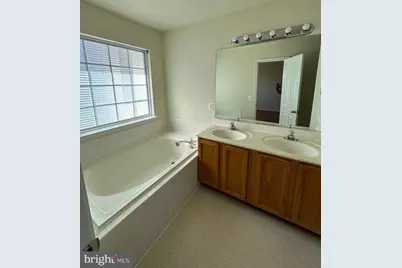 13517 Bannacker Place, Herndon, VA 20171 - Photo 25