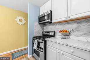 3007 Elmwood Dr, Alexandria, VA 22303 - Photo 7