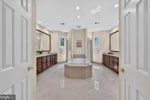 7834 Montvale Way, McLean, VA 22102 - Photo 29