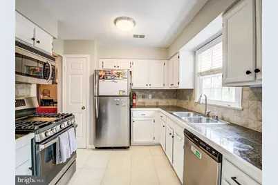 7112 Lake Cove Drive, Alexandria, VA 22315 - Photo 17