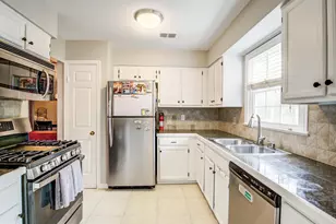 7112 Lake Cove Dr, Alexandria, VA 22315 - Photo 17