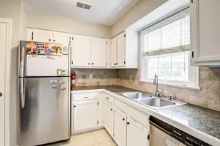 7112 Lake Cove Dr, Alexandria, VA 22315 - Photo 19