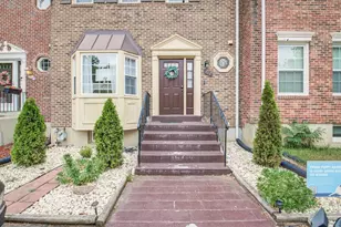 7112 Lake Cove Dr, Alexandria, VA 22315 - Photo 1