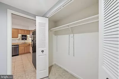 3713 S George Mason Drive #810, Falls Church, VA 22041 - Photo 5
