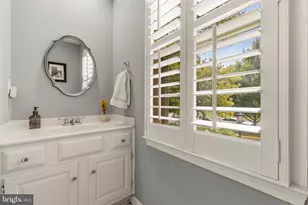 5459 Cheshire Meadows Way, Fairfax, VA 22032 - Photo 9