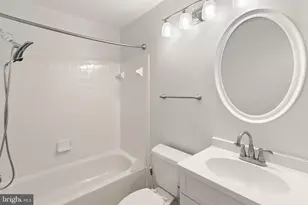 8636 Dellway Ln, Vienna, VA 22180 - Photo 15