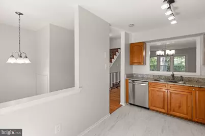 8636 Dellway Lane, Vienna, VA 22180 - Photo 11