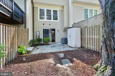 8636 Dellway Lane, Vienna, VA 22180 - Photo 33