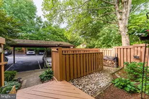 2028 Lakewinds Dr, Reston, VA 20191 - Photo 63
