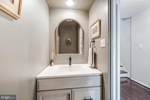 2028 Lakewinds Dr, Reston, VA 20191 - Photo 37