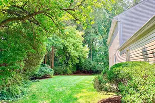 9703 Water Oak Dr, Fairfax, VA 22031 - Photo 3