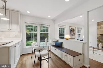 10005 Scenic View Ter, Vienna, VA 22182 - Photo 25