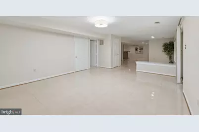 10005 Scenic View Ter, Vienna, VA 22182 - Photo 35