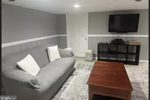 5710 Dannys Pl, Alexandria, VA 22311 - Photo 3