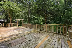 6702 Harwood Pl, Springfield, VA 22152 - Photo 15