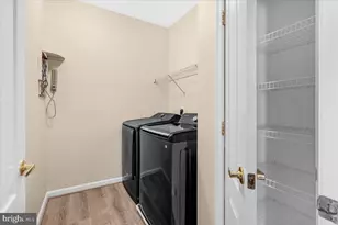 12170 Abington Hall Pl, Reston, VA 20190 - Photo 15