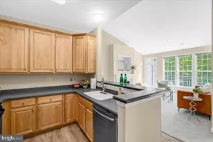 12170 Abington Hall Pl, Reston, VA 20190 - Photo 13