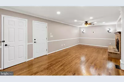9201 Beachway Lane, Springfield, VA 22153 - Photo 7