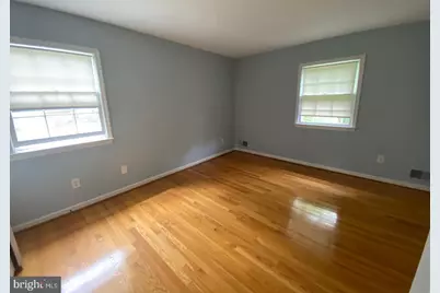 330 River Bend Road, Great Falls, VA 22066 - Photo 17