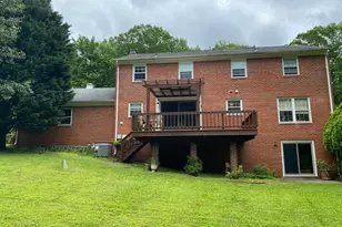 330 River Bend Rd, Great Falls, VA 22066 - Photo 27