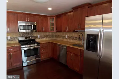 9033 Lee Highway, Fairfax, VA 22031 - Photo 3