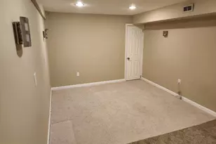 [Address not provided], Alexandria, VA 22309 - Photo 9
