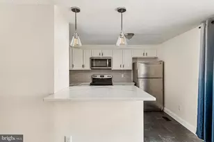 6026 Buttercup Ct, Alexandria, VA 22310 - Photo 11